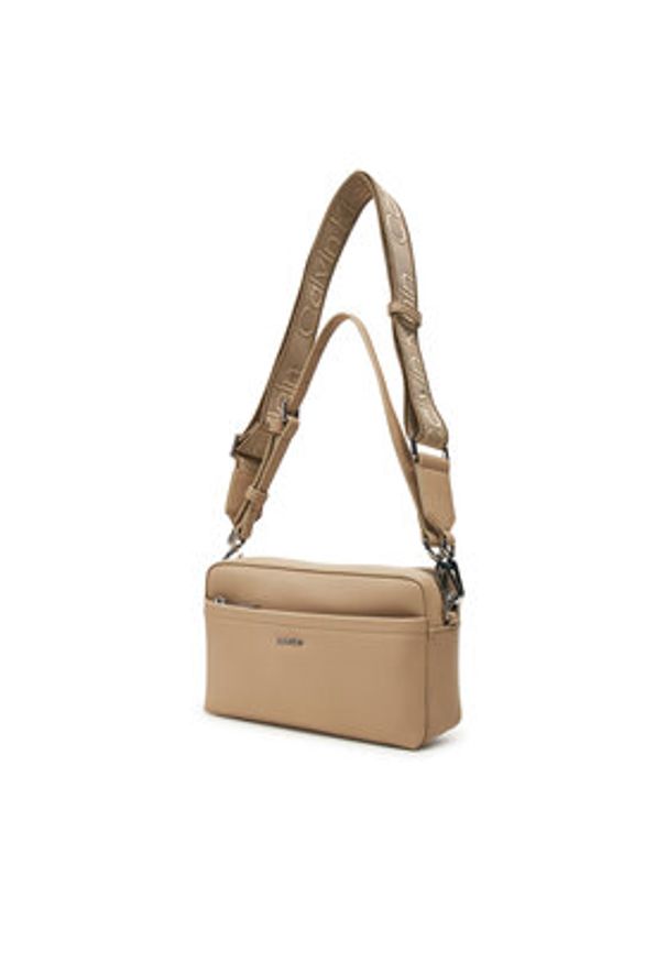 Calvin Klein Torebka Ck Must Convertible Camera Bag K60K612901 Beżowy. Kolor: beżowy. Materiał: skórzane