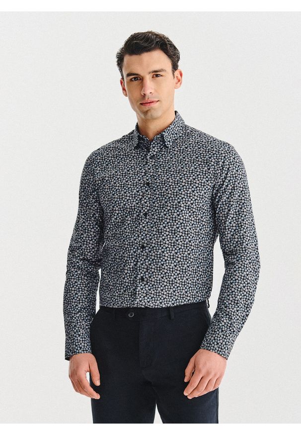 Pako Lorente - PAKO LORENTE – Czarna koszula w drobny wzór. Kolor: czarny. Materiał: bawełna. Długość rękawa: długi rękaw. Długość: długie. Wzór: kwiaty