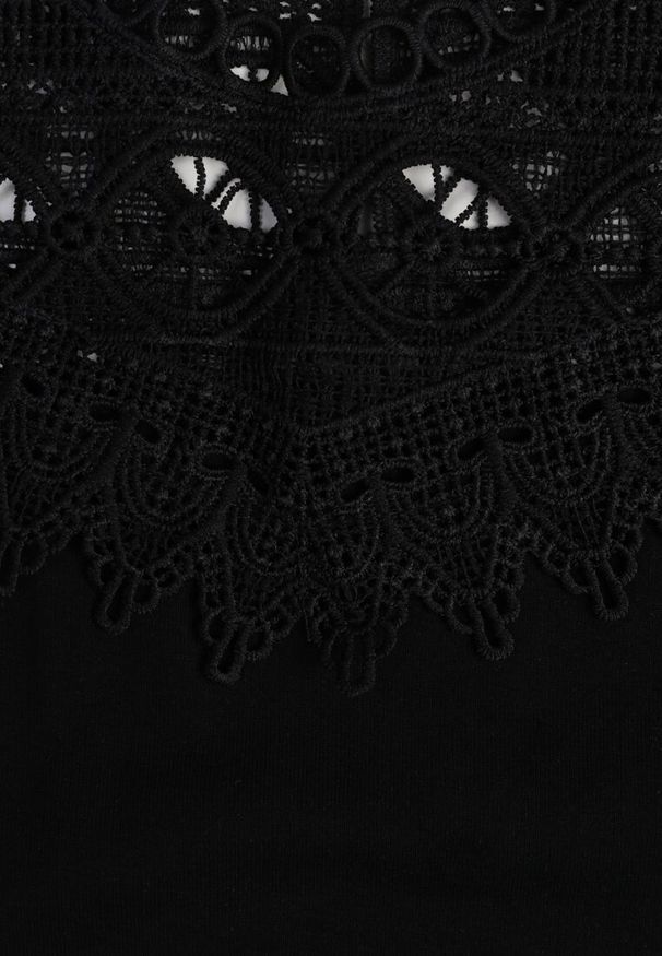 Renee - Czarny Bawełniany Top z Koronkowymi Wstawkami Lirumina. Okazja: na co dzień. Kolor: czarny. Materiał: bawełna, koronka. Styl: casual, elegancki