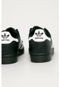 adidas Originals - Buty skórzane Superstar. Nosek buta: okrągły. Zapięcie: sznurówki. Kolor: czarny. Materiał: syntetyk, materiał, skóra ekologiczna, guma. Szerokość cholewki: normalna. Model: Adidas Superstar #4