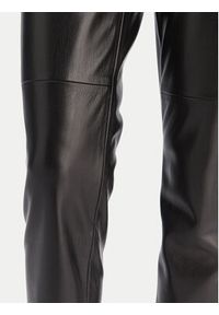 BOSS Spodnie z imitacji skóry C_Taskin 50551469 Czarny Slim Fit. Kolor: czarny. Materiał: skóra #2