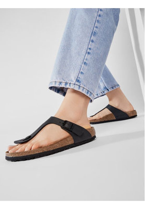 Birkenstock Japonki Gizeh 0043693 Czarny. Kolor: czarny. Materiał: skóra