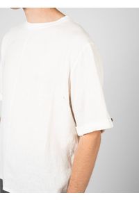 Xagon Man T-shirt | P25082V630TS | Mężczyzna | Biały. Kolor: biały. Materiał: len, wiskoza. Długość: długie. Wzór: aplikacja. Styl: elegancki #3