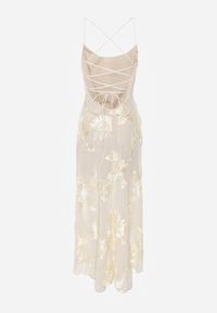 Born2be - Beżowa Koktajlowa Sukienka Siateczkowa z Odkrytymi Plecami z Wiązaniem Cezelle. Kolor: beżowy. Materiał: materiał. Wzór: kwiaty, aplikacja. Styl: wizytowy #3