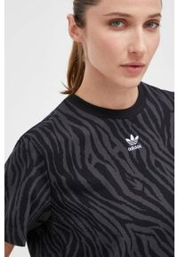 adidas Originals t-shirt bawełniany kolor czarny. Kolor: czarny. Materiał: bawełna. Długość rękawa: krótki rękaw. Długość: krótkie. Styl: klasyczny #1