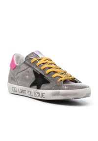 GOLDEN GOOSE - Srebrne sneakersy Superstar z napisem. Kolor: srebrny. Materiał: guma, zamsz. Wzór: napisy #8