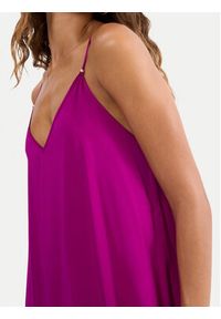 Triumph Sukienka letnia Summer Satin 10227240 Różowy Relaxed Fit. Kolor: różowy. Materiał: syntetyk. Sezon: lato #3