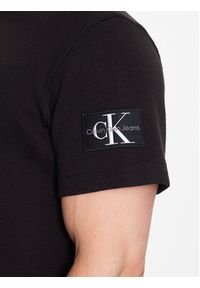 Calvin Klein Jeans T-Shirt J30J323489 Czarny Regular Fit. Kolor: czarny. Materiał: bawełna
