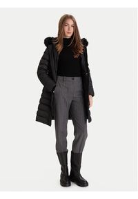 Geox Płaszcz zimowy Catria W5626F T3152 F9000 Czarny Slim Fit. Kolor: czarny. Materiał: syntetyk. Sezon: zima #4