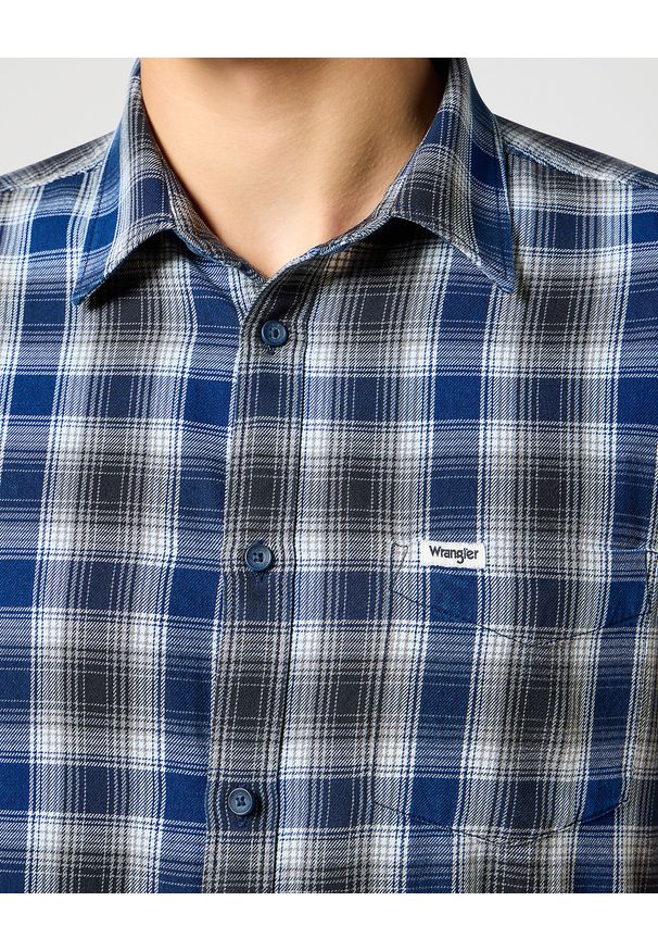 Wrangler - MĘSKA KOSZULA KRATA WRANGLER 1 PKT INDIGO SHIRT NAVY 112357226