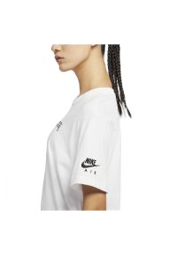 Koszulka damska Nike Air DD5431. Materiał: materiał, tkanina, bawełna. Długość rękawa: krótki rękaw. Długość: krótkie. Wzór: nadruk, aplikacja #4