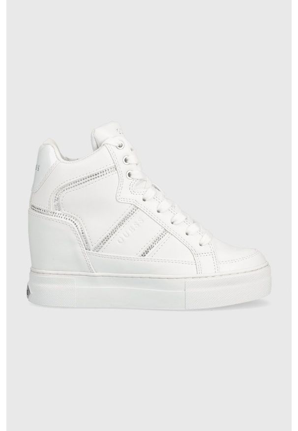 Guess sneakersy Giala kolor biały. Kolor: biały. Materiał: guma. Obcas: na koturnie