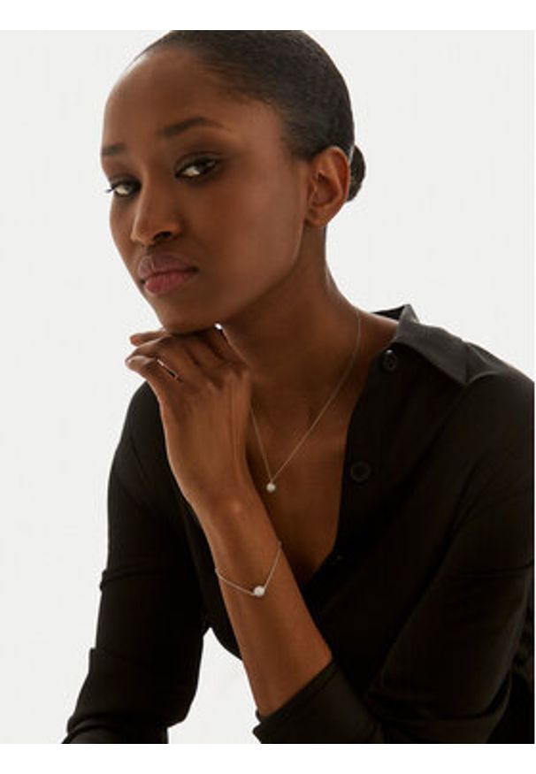 Daniel Wellington Bransoletka Pavé DW00400656 Srebrny. Materiał: metalowe. Kolor: srebrny