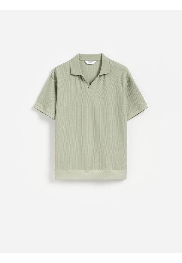 Reserved - Koszulka polo comfort fit - jasnozielony. Typ kołnierza: polo. Kolor: zielony. Materiał: bawełna, dzianina