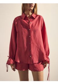 Reserved - Koszula z lnem - intenstywna czerwień. Kolor: czerwony. Materiał: len