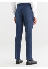 Pako Lorente - PAKO LORENTE – Granatowe spodnie garniturowe w delikatną niebieską kratkę. Kolor: niebieski. Materiał: wełna, lycra, poliester. Wzór: kratka #8