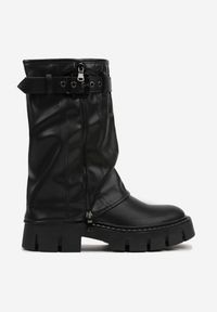 Born2be - Czarne Botki Biker z Wywiniętą Cholewką i Paskiem z Klamerką Versana. Okazja: na co dzień. Zapięcie: pasek. Kolor: czarny. Materiał: jeans, koronka, skóra. Szerokość cholewki: normalna. Wzór: koronka. Styl: casual #5
