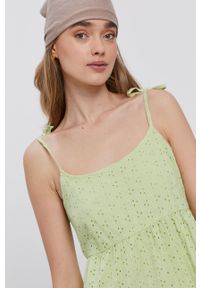 TALLY WEIJL - Tally Weijl - Sukienka. Kolor: zielony. Materiał: tkanina. Długość rękawa: na ramiączkach. Wzór: gładki. Typ sukienki: rozkloszowane. Długość: mini #4