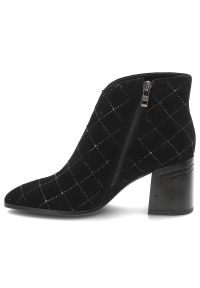 Czarne Botki S.Barski Eleganckie Buty Damskie. Okazja: na co dzień. Zapięcie: zamek. Kolor: czarny. Materiał: zamsz. Wzór: geometria, aplikacja. Obcas: na obcasie. Styl: elegancki. Wysokość obcasa: średni #4