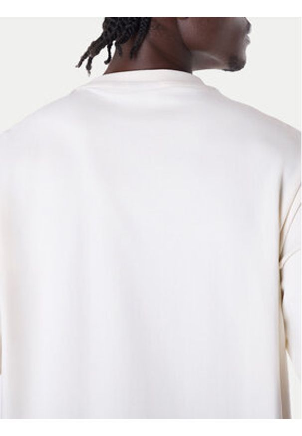 New Era T-Shirt 60596287 Biały Regular Fit. Kolor: biały. Materiał: bawełna