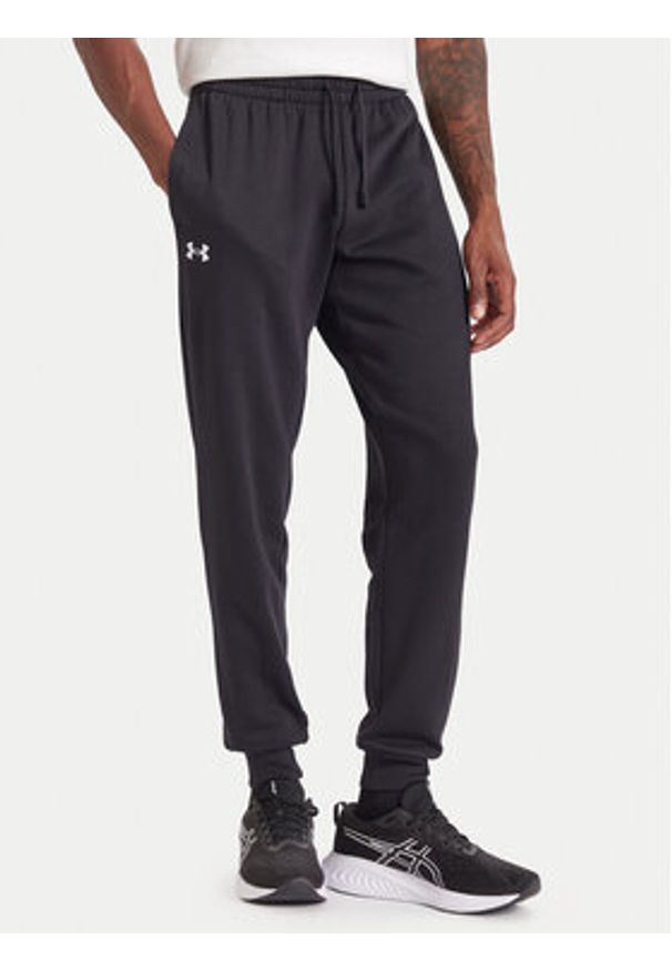 Under Armour Dres Ua Rival 1379768 Czarny Loose Fit. Kolor: czarny. Materiał: bawełna