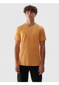 4f - 4F T-shirt regular gładki męski - pomarańczowy L. Okazja: na co dzień. Kolor: pomarańczowy. Materiał: dzianina, bawełna, jersey. Długość rękawa: krótki rękaw. Długość: krótkie. Wzór: gładki. Styl: sportowy, casual