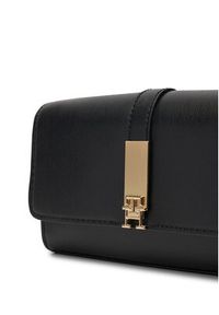TOMMY HILFIGER - Tommy Hilfiger Torebka Th Heritage Mini Crossover Chain AW0AW17222 Czarny. Kolor: czarny. Materiał: skórzane