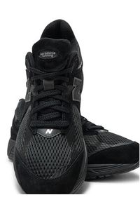 New Balance Sneakersy M2002WB Czarny. Kolor: czarny. Materiał: zamsz, skóra