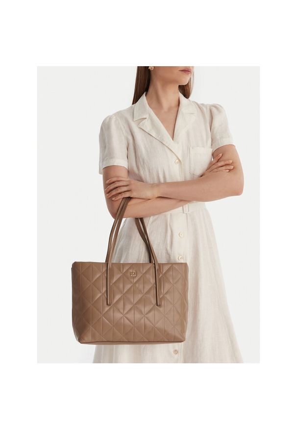 Torebka Calvin Klein. Kolor: beżowy