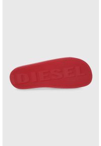 Diesel Klapki męskie kolor czerwony. Kolor: czerwony. Materiał: guma