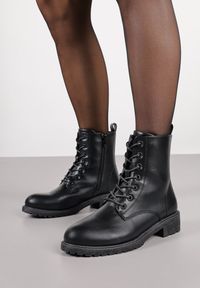 Born2be - Czarne Botki Workery w Klasycznym Stylu Sorrie. Okazja: na spacer. Zapięcie: sznurówki. Kolor: czarny. Materiał: jeans, dzianina. Obcas: na obcasie. Styl: klasyczny