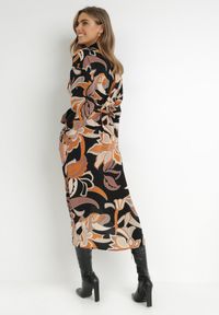 Born2be - Czarna Sukienka Koszulowa Amathedeia. Okazja: na spacer. Kolor: czarny. Materiał: materiał. Długość rękawa: długi rękaw. Wzór: aplikacja, kwiaty. Sezon: lato. Typ sukienki: koszulowe. Długość: midi #5