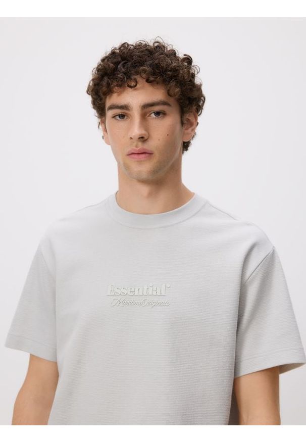 Reserved - T-shirt regular z bawełny - jasnozielony. Kolor: zielony. Materiał: bawełna