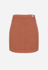 Born2be - Jasnobrązowa Trapezowa Spódnica z Bawełny z Guzikami Ralamea. Okazja: na co dzień. Kolor: brązowy. Materiał: bawełna. Styl: klasyczny, casual #7