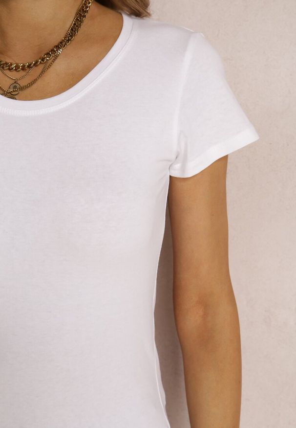 Renee - Biały T-shirt Ariema. Kolor: biały. Materiał: dzianina. Długość rękawa: krótki rękaw. Długość: krótkie. Wzór: gładki