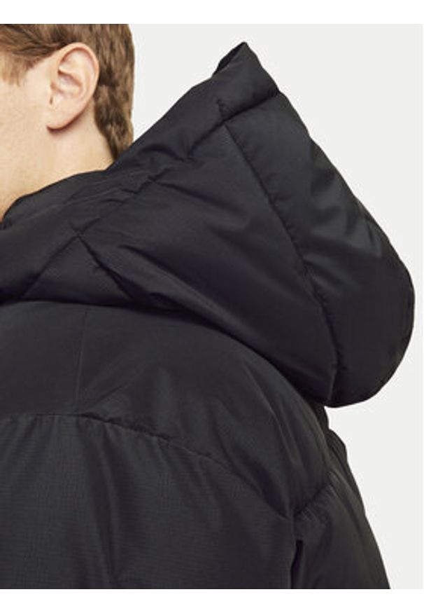 Jack & Jones Kurtka zimowa Build 12256858 Czarny Regular Fit. Kolor: czarny. Materiał: syntetyk. Sezon: zima