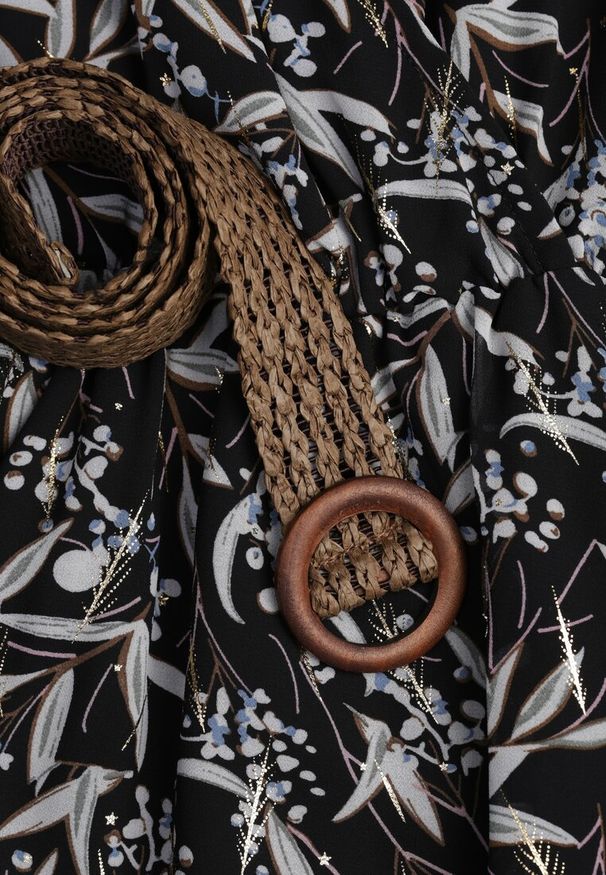 Renee - Czarna Sukienka Foligno. Okazja: na co dzień. Typ kołnierza: kołnierzyk klasyczny. Kolor: czarny. Długość rękawa: długi rękaw. Typ sukienki: proste. Styl: casual, klasyczny. Długość: midi