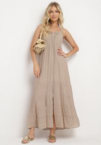 Born2be - Beżowa Sukienka z Bawełną na Regulowanych Ramiączkach z Elastyczną Gumką na Plecach Tinathias. Okazja: na spacer, na co dzień. Kolor: beżowy. Materiał: bawełna. Długość rękawa: na ramiączkach. Sezon: lato. Typ sukienki: proste. Styl: casual, klasyczny #7