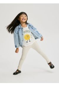 Reserved - Prążkowane legginsy - kremowy. Kolor: kremowy. Materiał: prążkowany #1