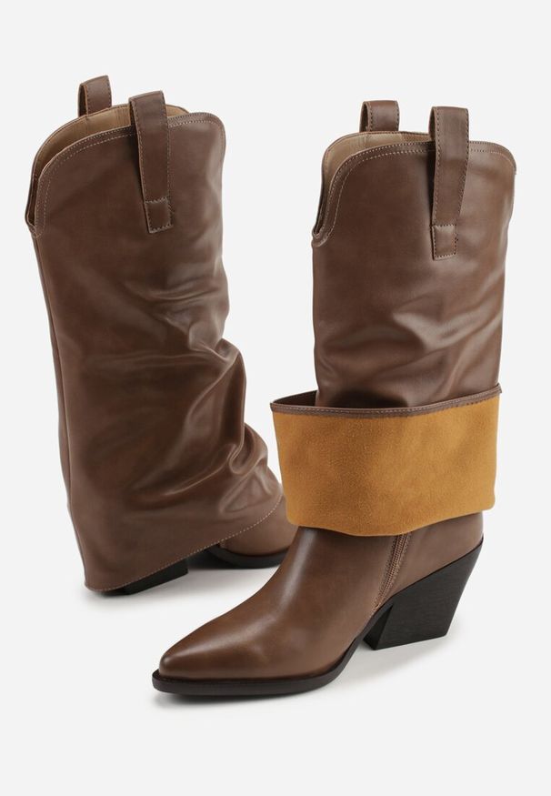 Renee - Brązowe Kozaki Kowbojki na Stożku z Wywiniętą Marszczoną Cholewką Escana. Okazja: na co dzień. Kolor: beżowy. Materiał: jeans. Szerokość cholewki: normalna. Obcas: na stożku. Styl: boho, casual