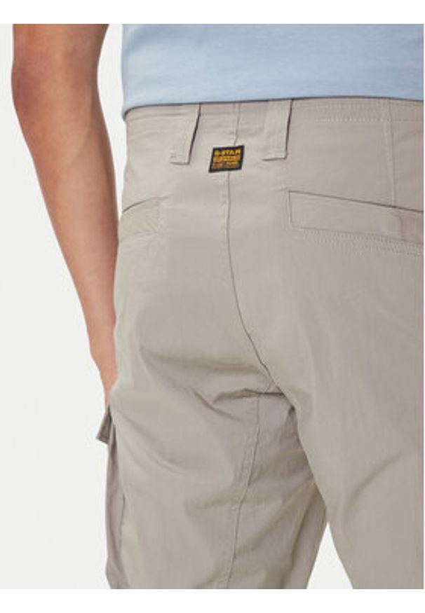 G-Star RAW - G-Star Raw Spodnie materiałowe Core D24309-E070 Beżowy Regular Fit. Kolor: beżowy. Materiał: bawełna