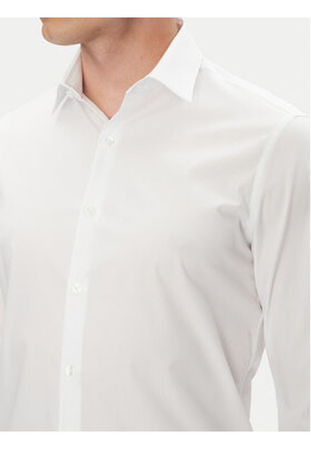 Calvin Klein Koszula Essential LV019EU000 Biały Slim Fit. Kolor: biały. Materiał: bawełna