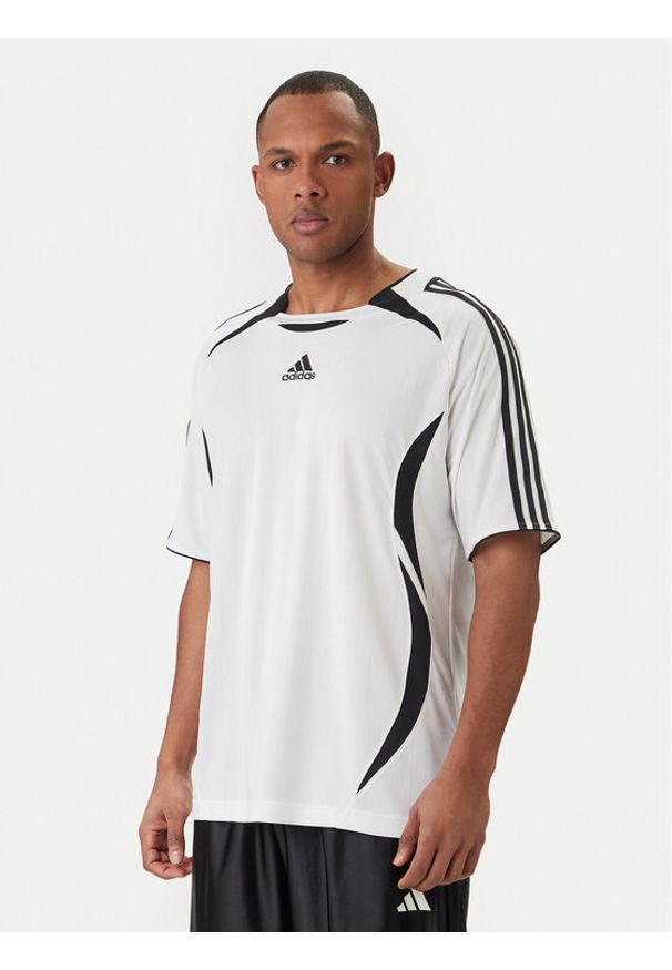 Adidas - adidas T-Shirt adicolor Teamgeist KD5852 Biały Regular Fit. Kolor: biały. Materiał: syntetyk