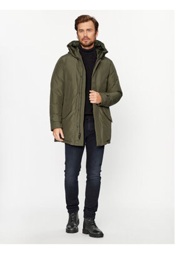 Woolrich Kurtka puchowa Polar CFWOOU0487MRUT0001 Zielony Regular Fit. Kolor: zielony. Materiał: bawełna
