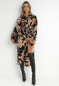 Born2be - Czarna Sukienka Koszulowa Amathedeia. Okazja: na spacer. Kolor: czarny. Materiał: materiał. Długość rękawa: długi rękaw. Wzór: aplikacja, kwiaty. Sezon: lato. Typ sukienki: koszulowe. Długość: midi #6