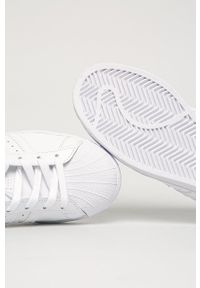 adidas Originals - Buty skórzane Superstar EG4960 EG4960-FTWWHT. Nosek buta: okrągły. Zapięcie: sznurówki. Kolor: biały. Materiał: skóra. Model: Adidas Superstar #4