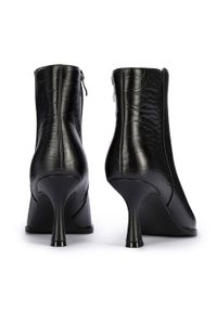 Wittchen - Botki ze skóry croco na szpilce czarne. Kolor: czarny. Materiał: skóra. Obcas: na szpilce. Styl: rockowy. Wysokość obcasa: średni #4