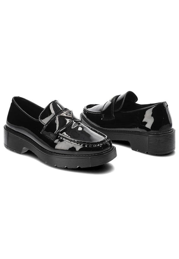 Czarne Mokasyny Filippo Eleganckie Skórzane Buty Damskie. Okazja: na co dzień. Zapięcie: bez zapięcia. Kolor: czarny. Materiał: skóra ekologiczna, lakier. Szerokość cholewki: normalna. Obcas: na obcasie. Styl: elegancki. Wysokość obcasa: niski