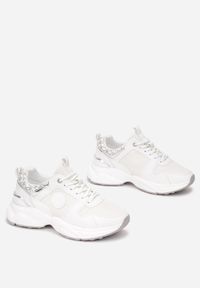 Born2be - Białe Buty Sportowe Cananassa. Nosek buta: okrągły. Zapięcie: sznurówki. Kolor: biały. Materiał: dresówka, materiał. Szerokość cholewki: normalna #2