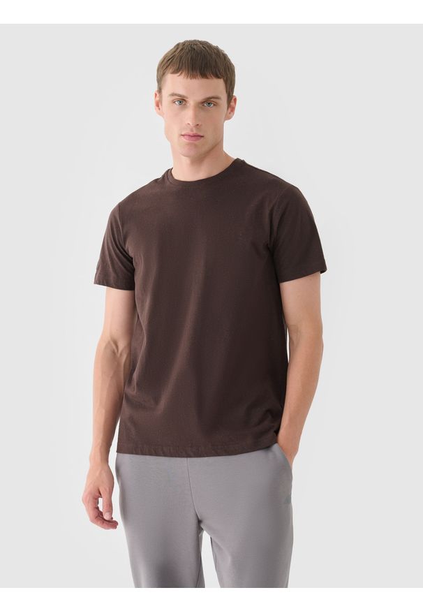 4f - 4F T-shirt regular gładki męski - brązowy S. Okazja: na co dzień. Kolor: brązowy. Materiał: bawełna, jersey, dzianina. Długość rękawa: krótki rękaw. Długość: krótkie. Wzór: gładki. Styl: sportowy, casual, klasyczny